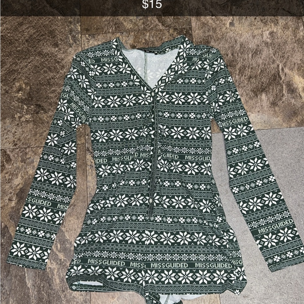 Missguided Green and White Patterned Long Sleeve Top